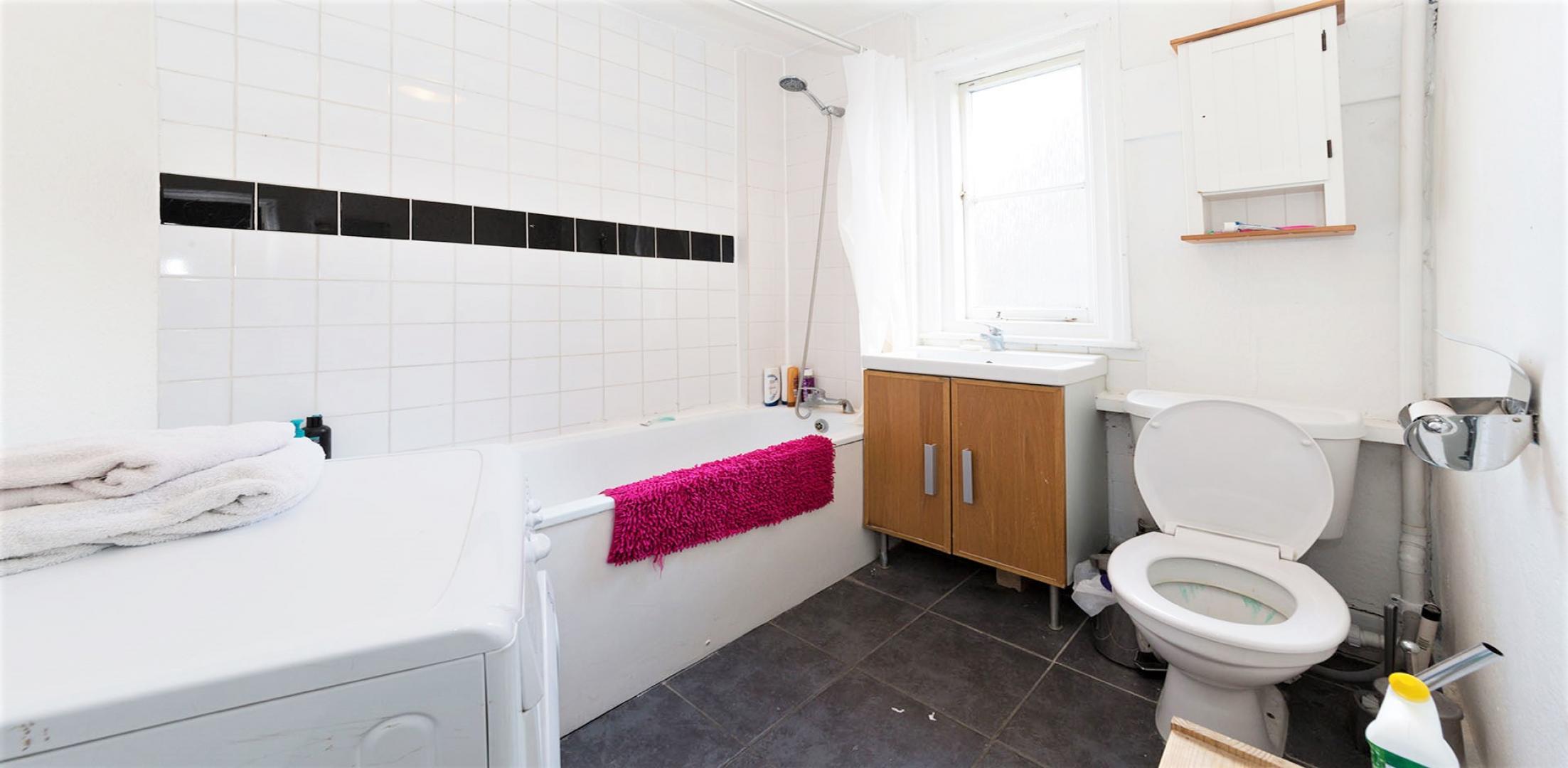 			3 Bedroom, 1 bath, 1 reception Apartment			 Acol Road, WEST HAMPSTEAD